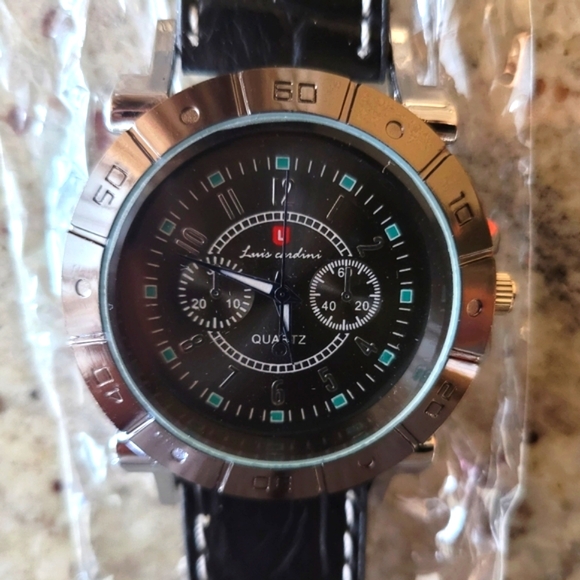 Luis Cardini | Leather Band Quartz Watch Black & Silver - Picture 11 of 16